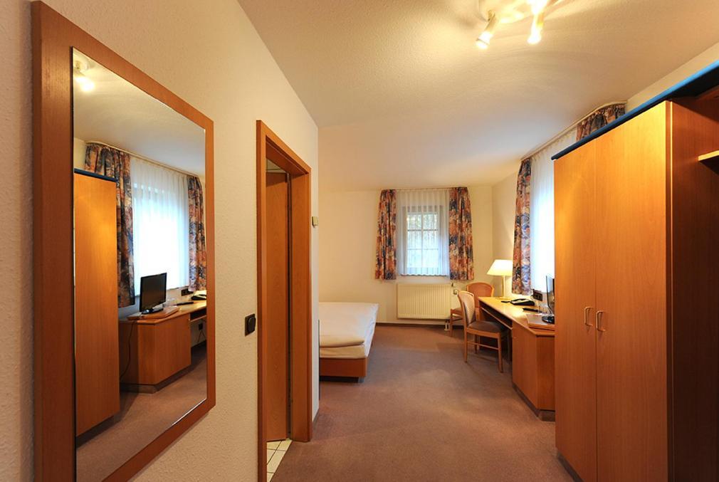 Landhotel Der Distelhof Mit Scheunencafe Dillstadt Værelse billede